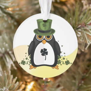 Glücklicher Pinguin St. Patrick's Day Kleeblatt Ir Ornament
