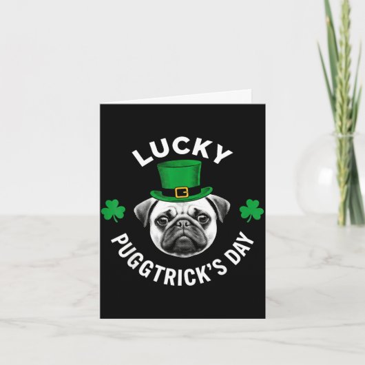 Glücklicher Pugtrick-Tag lustiger St. Patricks Pug Karte (Vorderseite)