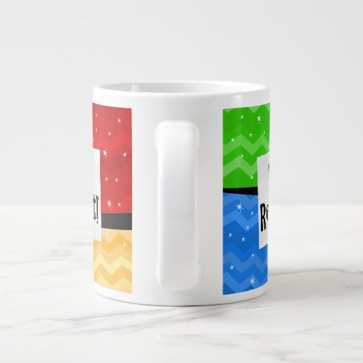 Glücklicher Ruhestand, Primärfarbe quadriert Party Jumbo-Tasse (Rückseite)