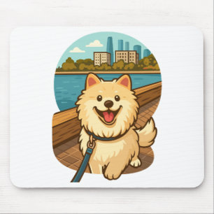 Glücklicher Samoyed-Spaziergang am Stadtstrand Mousepad