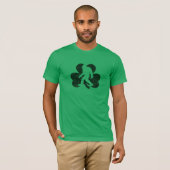 Glücklicher Sasquatch T - Shirt (beunruhigt) (Vorne ganz)