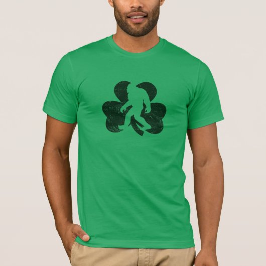 Glücklicher Sasquatch T - Shirt (beunruhigt) (Vorderseite)