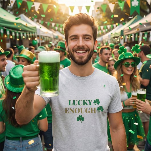 Glücklicher Shamrock St. Patrick's Day T-Shirt