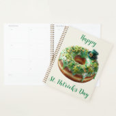 Glücklicher St. Patrick’s Day Donut mit Leprechaun Planer (Anzeige)