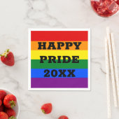 Glücklicher Stolz auf die LGBTQ-Regenbogenflagge i Serviette (Beispiel)