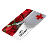 Glücklicher Tag der Krankenschwestern. Rote Rosen Magnet (Linke Seite)