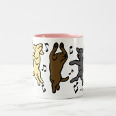 Glücklicher tanzender Labrador-Trio-Cartoon Zweifarbige Tasse (Mittel)