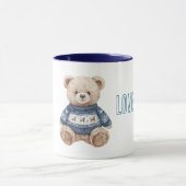 Glücklicher Teddybär Blauer Pullover Liebe Tasse (Zentrum)