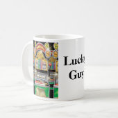 Glücklicher Typ - spielende Tasse (Vorderseite Links)