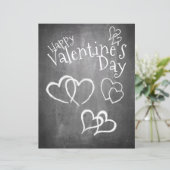 Glücklicher Valentinstag auf einem Kreidebrett (Stehend Vorderseite)