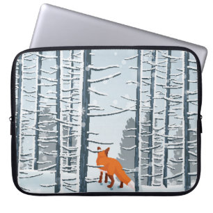Glücklicher Winter mit Waldlandschaft und Fuchs Laptopschutzhülle