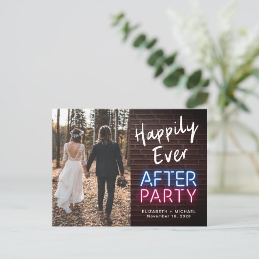 Glücklicherweise immer nach dem Party Neon Lights Ankündigungspostkarte (Stehend Vorderseite)