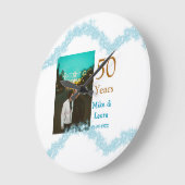 Glückliches 50. Hochzeitstag Fügen Sie Namen des P Große Wanduhr (Winkel)