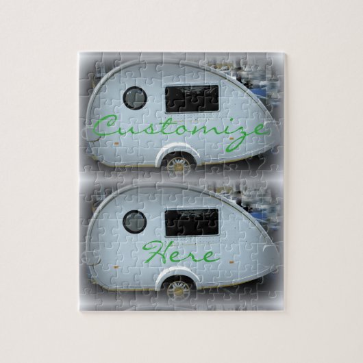 Glückliches Camping des Teardrop-Sinti und Puzzle (Vertikal)