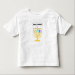 Glückliches Channukah Menora/Chanukia Kleinkind T-shirt<br><div class="desc">hanuka, hannuka, hannukah, hanukah, hannukkah, Chanukka, chanuka, channuka, channukah, chanukah, channukkah, chanukkah chanukia, chanukkia, hanukia, hanukkia, menora, mennora, menorra Feiertag, Feiertage, jüdisch, Judentum, "glückliches Chanukka", glückliches Gesicht", Kandelaber, glücklich, channukah, hannuka, Chanukka, hanuka, chanuka, chanukkah, chanukah, channuka, "glückliches channukah", sameach, chag sameach, menora, menorah, hanukia, chanukia, jüdisch, Judentum, Judaika, Kerzen, Kerze,...</div>