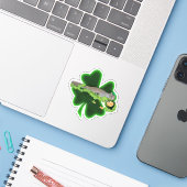 Glückliches Eichhörnchen St. Patrick's Day Aufkleber (Laptop mit iPhone)
