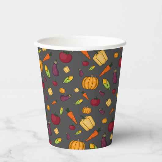 Glückliches Erntedanken Gemüsemuster grau Pappbecher (Vorderseite)