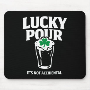 Glückliches Gieß-Shirt Lustiger St. Patricks-Tag T Mousepad