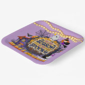 Glückliches Halloween ist eine lustige Jahresfeier Pappteller (Gewinkelt)