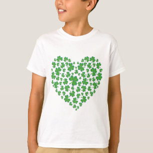 Glückliches irisches Kleeblatt-Herz T-Shirt