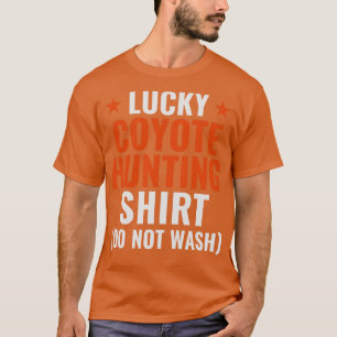 Glückliches Kojoten-Jagdhemd Lustiger Yote-Jäger T-Shirt