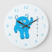 Glückliches Monster mit Vorname, kleines Kind Große Wanduhr (Vorderseite)