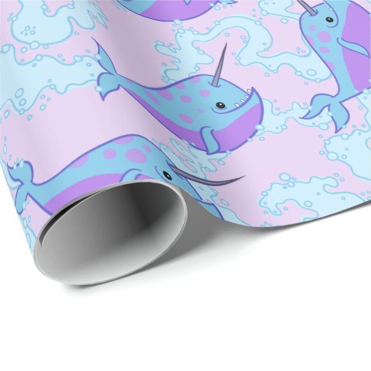 Glückliches Narwhal Muster-Packpapier Geschenkpapier (Rolleneckpunkt)