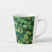 Glückliches St. Patrick’s Day Kleeblatt-Design Milchtasse (Rechts)