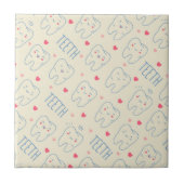 Glückliches Zahn-Pastellmuster Fliese (Vorderseite)