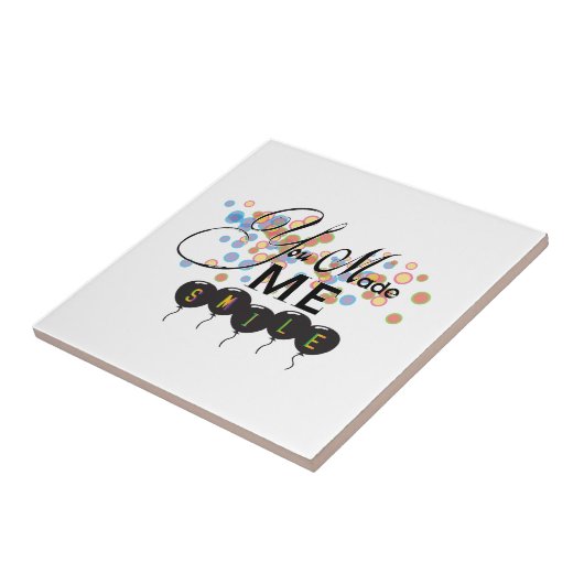 Glückliches Zitat mit Ballons - Du hast mich zum L Fliese (Seite)