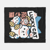 Glückskatze-Kunst – Maneki Neko mit Goldmünze Fleecedecke (Vorderseite (Horizontal))