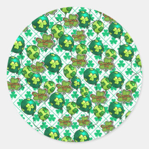 Glücksschmetterling-Ballon St. Patricks Tag Design Runder Aufkleber