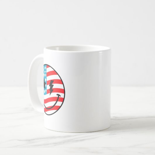Glückwunsch 4. Juli Groovy Smile Face Red White Bl Kaffeetasse (Vorderseite Links)