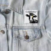 Glückwunsch-Abschluss-lustige Kuh in der Kappe Button (Beispiel)