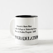 Glückwunsch-Abschluss-lustige Kuh in der Kappe Zweifarbige Tasse (Vorderseite Links)