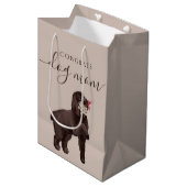 Glückwunsch Dog Mama Geschenktasche Mittlere Geschenktüte (Vorderseite Schrägansicht)