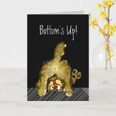 Glückwunsch-Katzen-Unterseiten herauf schwarze Karte (Gelbe Blume)