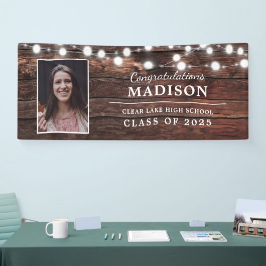 Glückwunsch Rustikales Holz String Lights Grad Fot Banner (Messe)