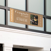 Glückwunsch zu unserem Grad Brown Banner (Äußeres Gebäude)