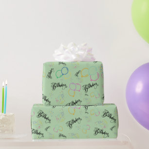 Glückwunsch zum Geburtstag auf dem Papier zum blas Geschenkpapier