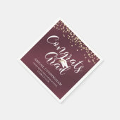 GLÜCKWUNSCHS GRAD Script Typografy Metallic Maroon Serviette (Ecke)