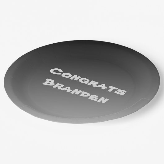 Glückwunschs Schwarz Gradient Pappteller (Schrägansicht)