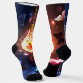 Glühbirne mit Nachtschmetterlingen Socken (Gewinkelt)
