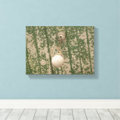 Glühbirne und grüne Peeling Leinwanddruck (Insitu (Holzboden))