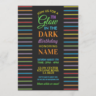 Glühen in der dunklen Geburtstagspartei Neon Einla Einladung