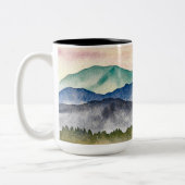 Glühende Bergwelt Wasserfarbe gestrichen Zweifarbige Tasse (Links)