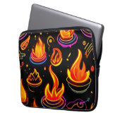 Glühende Flammensymbole auf dunkler Leinwand Laptopschutzhülle (Vorderseite Links)