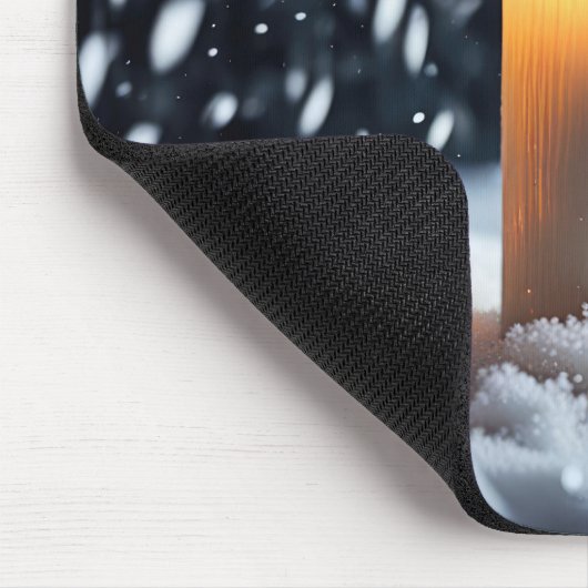 Glühende Kerze in Schneeflocken Mousepad (Ecke)