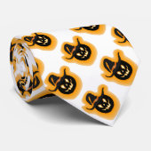 Glühende Kürbishexe auf Weiß Krawatte (Gerollt)