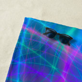 Glühende mehrfarbige Rays Strandtuch (Beispiel)